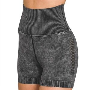 Washed Seamless High Waisted Shorts in Black